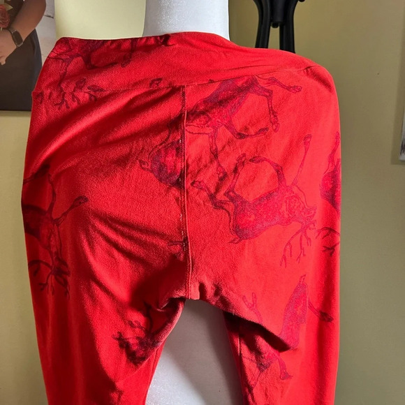 LuLaRoe LLR OS Leggings Red Holiday Deer Reindeer Caribou Vintage One Size. - Picture 7 of 9